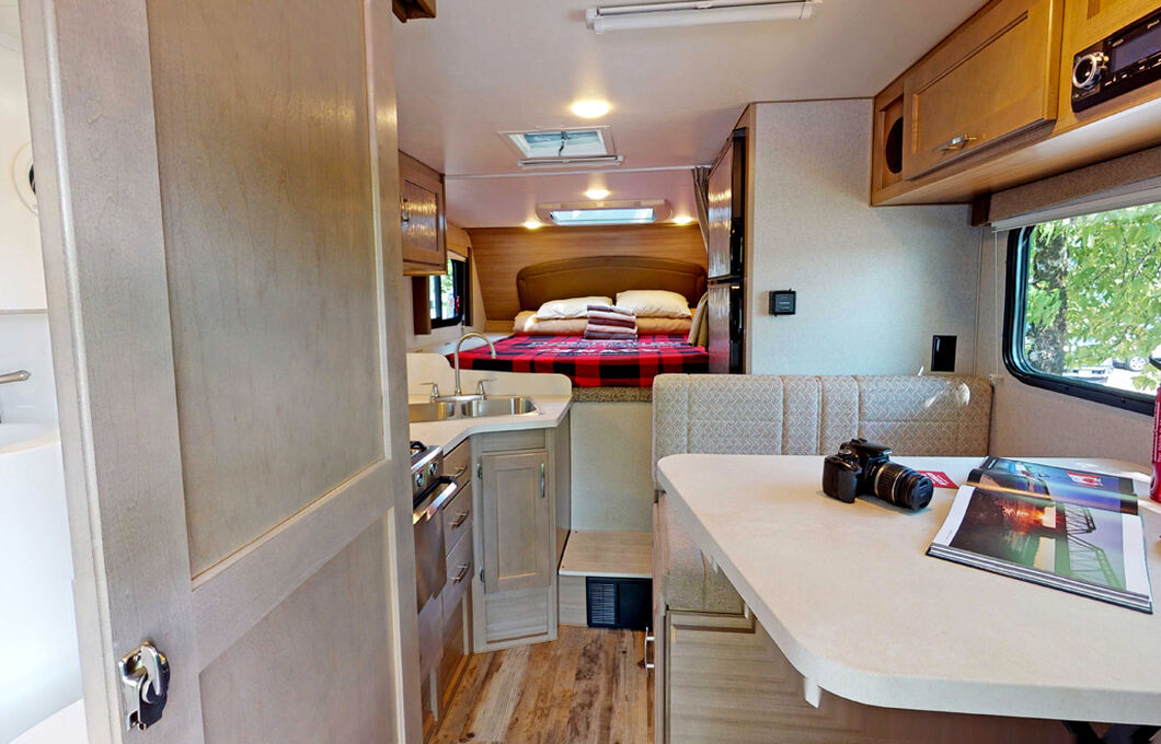 Truck Camper, , hi-res image number 6